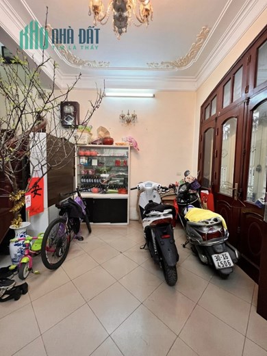 PHÂN LÔ PHỐ KIM NGƯU, Ô TÔ VÀO NHÀ, 50M RA MẶT PHỐ. MẶT TIỀN RỘNG, Ở HAY CHO THUÊ VĂN PHÒNG KINH