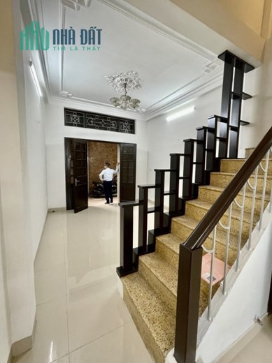Bán nhà Nguyễn Ngọc Vũ, Cầu Giấy. 45m3x4; chỉ 5.8 tỷ. Phương