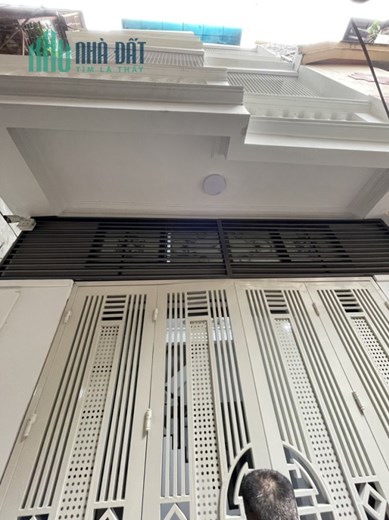 Bán nhà Nguyễn Ngọc Vũ, Cầu Giấy. 45m3x4; chỉ 5.8 tỷ. Phương