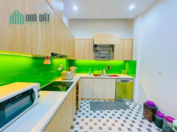 Ô tô tránh - Tương lai đường 40m - Trần Cung - 9tỷ - Tiện ích quanh nhà