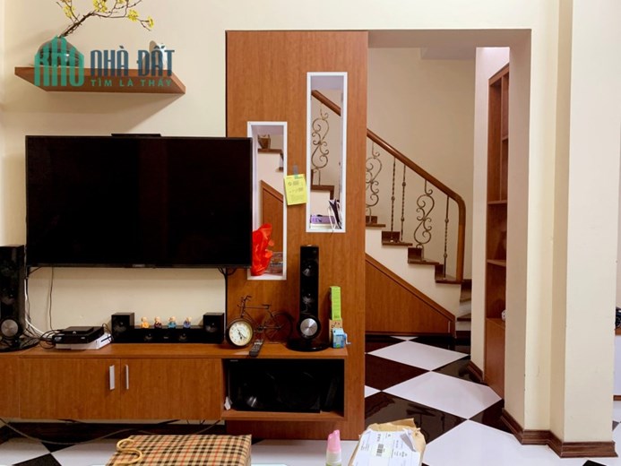 Ô tô tránh - Tương lai đường 40m - Trần Cung - 9tỷ - Tiện ích quanh nhà
