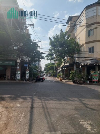 Chính chủ gấp bán nhà lô góc 2 mặt tiền đường lê lư, nhựa 8m, 160m2 giá 22.5 tỷ