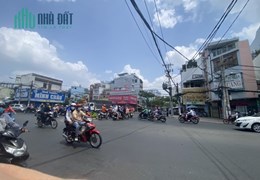 Ngợp-bán gấp nhà MT hụt Tùng Thiện Vương-Giá đầu tư- lấy về lời trong tik tắc. giá tốt trong 3 ngày