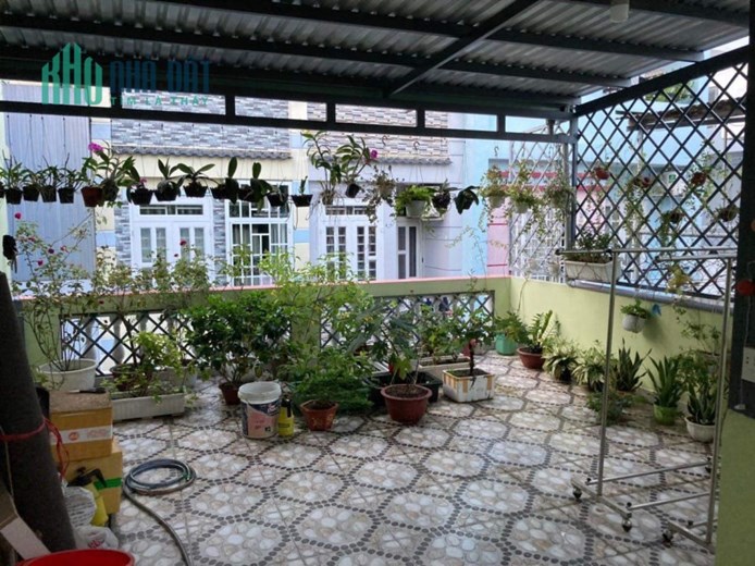 Nhà hẻm 1/ đường số 4, Bình Tân, khu Tên Lửa (Đường số 4 rộng, đầy đủ tiện nghi: Chợ, siêu thị,...)