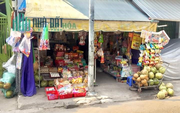 Chính chủ cần sang lại tạp hoá ,do chuyển đổi chỗ ở.