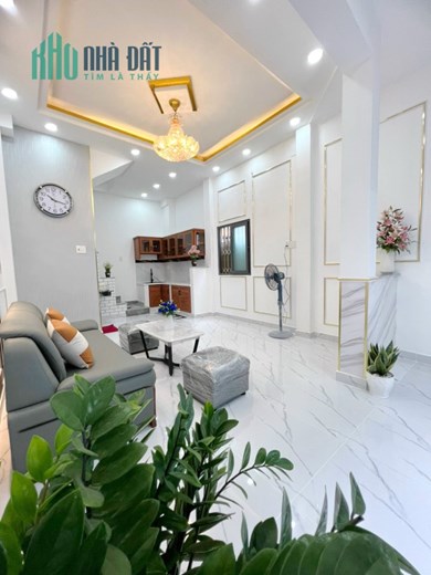 Nhà góc 4 tầng gần đường Hưng Phú P9Q8 Giá 4,35 tỷ TL