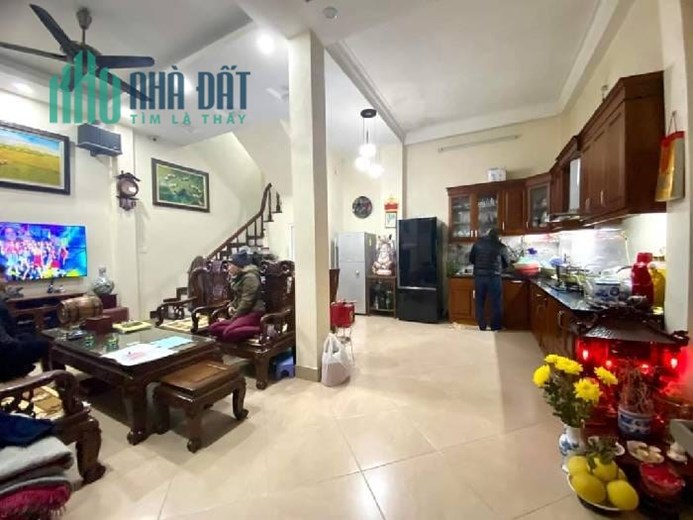 BÁN NHÀ HOÀNG HOA THÁM  39M2  5TẦNG   GẦN Ô TÔ  GIÁ 5TỶ8