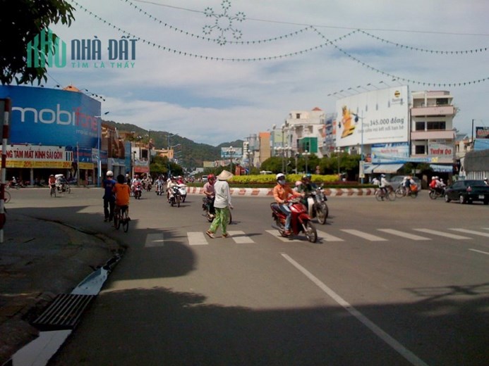Cho thuê lô đất mặt tiền đường Trương Công Định, phường 7, Vũng Tàu
