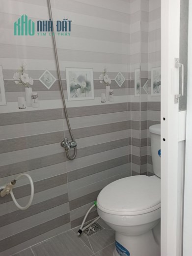 Bán nhà HXH đường Chiến Lược, Bình Tân, 11m2, 2.5x4.2, 2 tầng, chỉ 1.7 tỷ TL chính chủ.