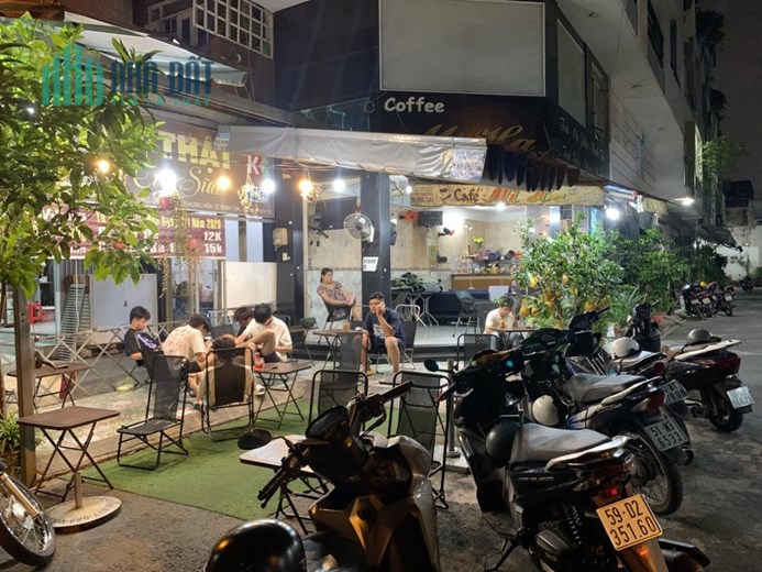Quận Bình Tân ,Chính Chủ  SANG QUÁN CAFE GÓC 2 MT , có 5 phòng cho thuê,  Tel : 0762993339