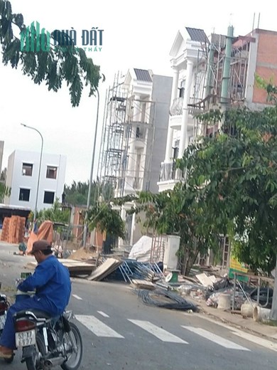 BÁN NHÀ ĐƯỜNG XE HƠI 10M, Đ.TRƯỜNG LƯU, P.LONG TRƯỜNG, Q9. 84.9M2(5X16.9). NHÀ 1 TRỆT 2 LẦU, NẰM