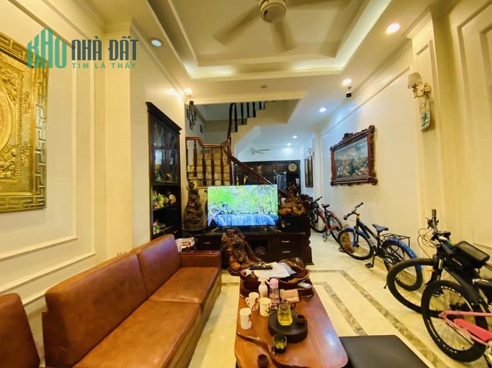 Bán nhà 78m2 5 ngủ phố Nghi Tàm, Tây Hồ 10m Ô tô tránh Giá đầu tư 7.2 Tỷ