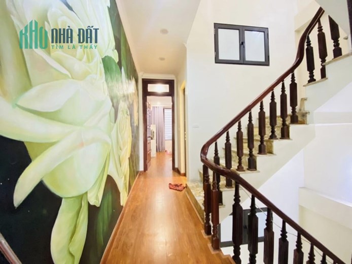 Bán nhà 78m2 5 ngủ phố Nghi Tàm, Tây Hồ 10m Ô tô tránh Giá đầu tư 7.2 Tỷ