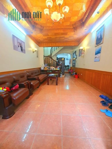 Bán nhà 73m2 4 ngủ Ngõ 276 Nghi Tàm, Tây Hồ Gara Ô tô thông 4.6 Tỷ