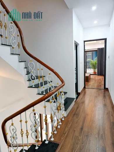 Bán nhà 80m2 4 ngủ phố An Dương, Tây Hồ Gara Ô tô thông 3.9 Tỷ