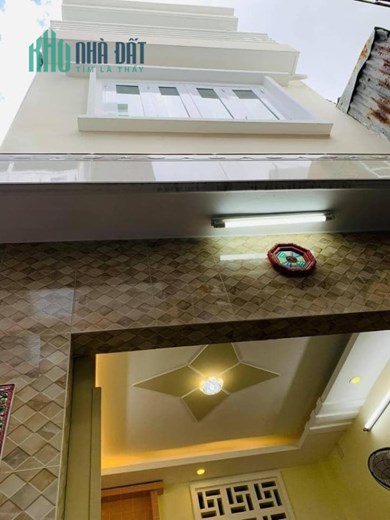 Bán nhà đẹp đường Bình Tiên, Q6, 16m2, 3.4x5, 3 tầng, 2PN, chỉ 2.2 tỷ TL chính chủ.