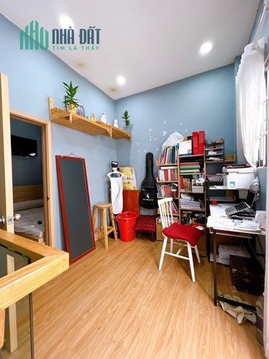 Bán nhà Rẻ Đẹp Q4 Cách  Mặt Tiền Tôn Thất Thuyết 12 m Dt 36 m 2 tấm 
có 2 tỷ GIẢM 100 TRIỆU 
Trệt