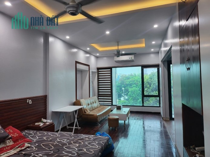 Cho thuê phòng dịch vụ nhà mặt phố hồ 3 mẫu. Địa chỉ 111 phố  ô đồng lầm ( gần bệnh viện đức phúc)