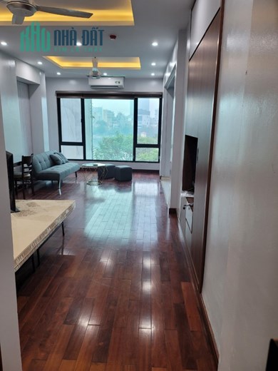 Cho thuê phòng dịch vụ nhà mặt phố hồ 3 mẫu. Địa chỉ 111 phố  ô đồng lầm ( gần bệnh viện đức phúc)