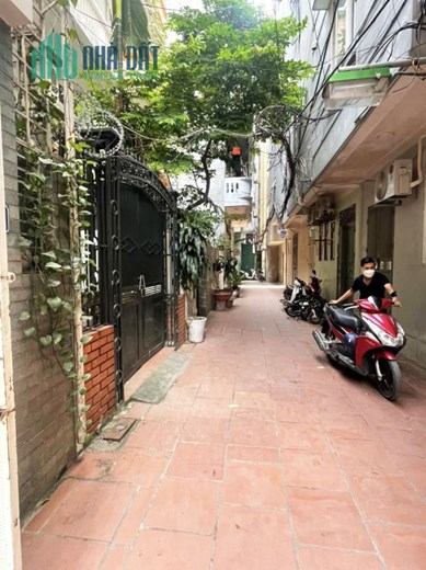 Bán nhà thông số đẹp chuẩn Đặng Văn Ngữ giá 9.8 tỷ, 70mx4T, ngõ siêu gần