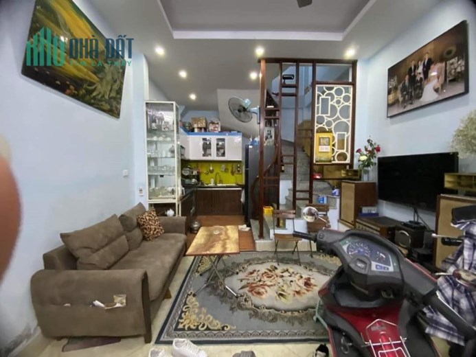 5 tầng, 3 ngủ mới đẹp ở ngay, khu vực trung tâm Minh Khai, Hà Nội chỉ 3,25 tỷ