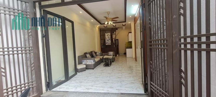 Ô tô đỗ cổng, xe con lùi tận nhà Nam Dư, Hoàng Mai, Hà Nội 42m2,  5 tầng, 3,4 tỷ