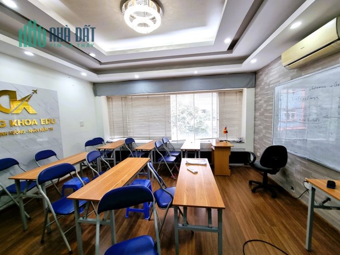 Bán nhà MẶT PHỐ NGUYỄN KHẢ TRẠC, 55mx6T, nhỉnh 19 tỷ, 2 mặt tiền 5.1m, vỉa hè, KD