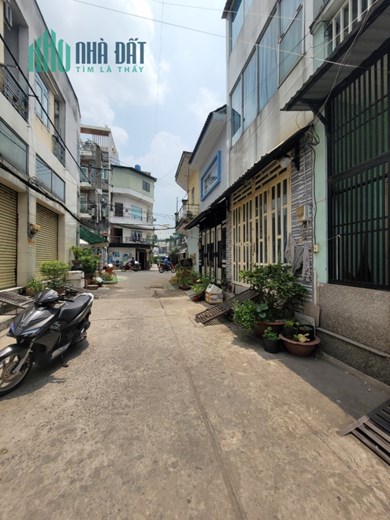 Nhà đường số 10, phường BHH , Bình Tân sát Aeon Tân Phú 50m2 HXH 2 tầng Nhỉnh 3ty