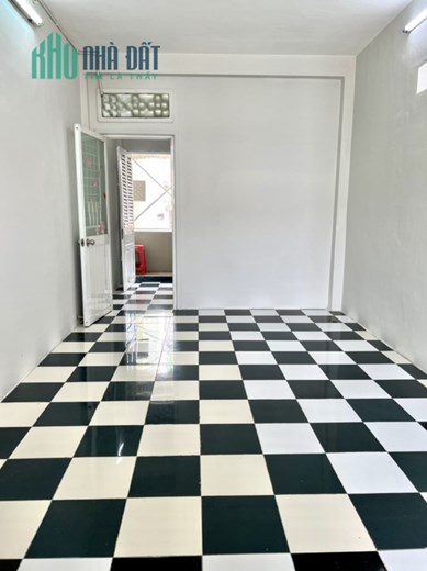 Bán nhà mới mặt tiền kinh doanh đường Phạm Hữu Chí Phường 12 Quận 5 4 tầng 33m2 chỉ 5x tỷ