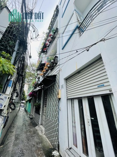 [Nhà bán đường Nguyễn Chí Thanh - P2- Q10]