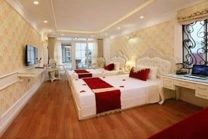 Chính Chủ Cần Bán Khách Sạn 4 Sao Phố Cổ – Doanh Thu Khủng Khiếp – 10m Ra Phố – 8 Tầng Thang Máy để