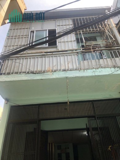Bán nhà đường Âu Cơ, Tân Bình, 12m2, 2.5x5, 3 tầng, 2PN, chỉ 1.65 tỷ TL chính chủ.