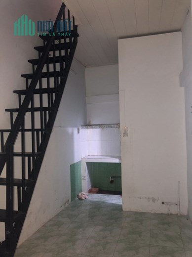 Bán nhà đường Âu Cơ, Tân Bình, 12m2, 2.5x5, 3 tầng, 2PN, chỉ 1.65 tỷ TL chính chủ.