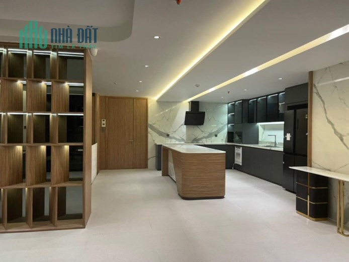 BÁN GẤP Toà CHDV 9 Tầng_ Quận 7, Có Penhouse _ Ngang 8m. Hơn 40 tỷ