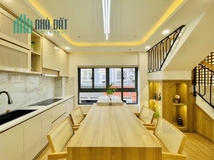 Bán Biệt Thự Mini Đường Nguyễn Văn Đậu, 47m2, Xây 5 Tầng 4PN, Xe Hơi VàoNhà