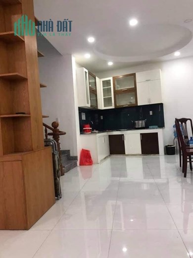 Bán Nhà Đ. Phan Văn Trị, Bình Thạnh, 96m2 (11m X 8m), 3 Tầng, Hẻm Xe Tải Đậu Cửa