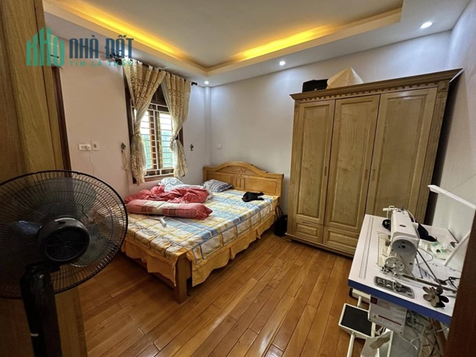0936.288.283 BÁN SIÊU PHẨM   Phố Phùng Chí Kiên Cầu Giấy Lô góc Ô tô tránh 50m2, 5 tầng dân tự xây