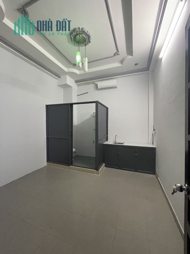 Mặt Tiền Đường P.Tân Quy Ngang 5m Có 16 Phòng Cho Thuê Trung Tâm Quận 7 - Giáp Nguyễn Thị Thập