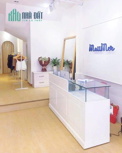 MẶT PHỐ QUẬN CẦU GIẤY 40M2-8tầng thang máy đẹp như hoa khôi- MT 6m- giá 25 tỷ.