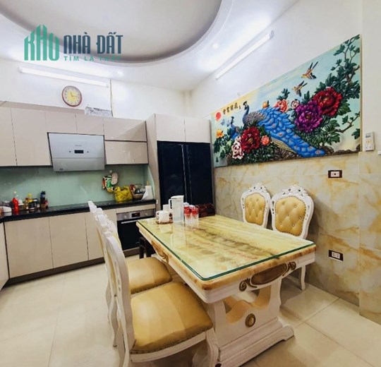 Mới nhất! Với 7tỷ5 có ngay em hoa hậu Cầu Giấy44MxMT4x6T Ô TÔ gần- tặng nội thất