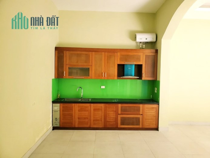 Bán Biệt thự Lạc Long Quân, Tây Hồ; 220m2, giá 30 tỷ. Phương