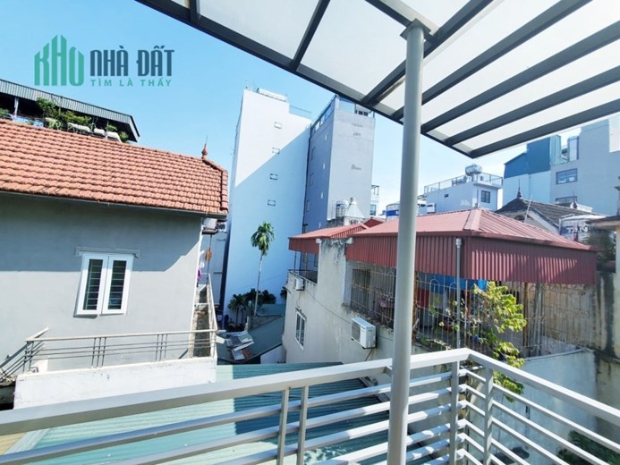 Bán Biệt thự Lạc Long Quân, Tây Hồ; 220m2, giá 30 tỷ. Phương