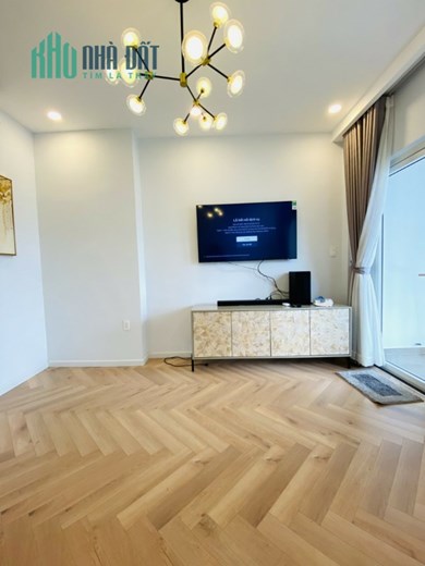 Khu hiếm nhà bán, HXH đỗ cửa, Sát MT, Tặng toàn bộ Nội thất, 47m2 Giá chỉ 6tỷ4