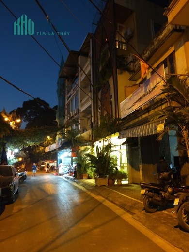 Bán đất Đặng Thai Mai, Tây Hồ. DT 202m2; giá 54 tỷ. Phương