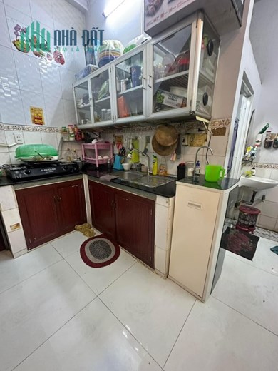Bình tân- hương lộ 3, hẻm xe hơi, 45m2 chỉ 4.4 tỷ, sát bên Aeon mall tân phú, vị trí cực đẹp.