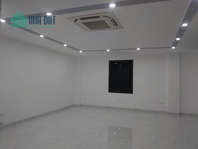 Bán Nhà Khuất Duy Tiến 65M* 8 T, 18 Tỷ - Lô góc 3 thoáng - Thang máy - Kinh doanh.