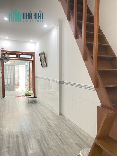 Bán nhà mới Hẻm xe hơi Cao Thắng, Q10. 32m2 2Tầng. Chỉ nhỉnh 4 tỷ