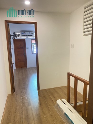 Bán nhà mới Hẻm xe hơi Cao Thắng, Q10. 32m2 2Tầng. Chỉ nhỉnh 4 tỷ