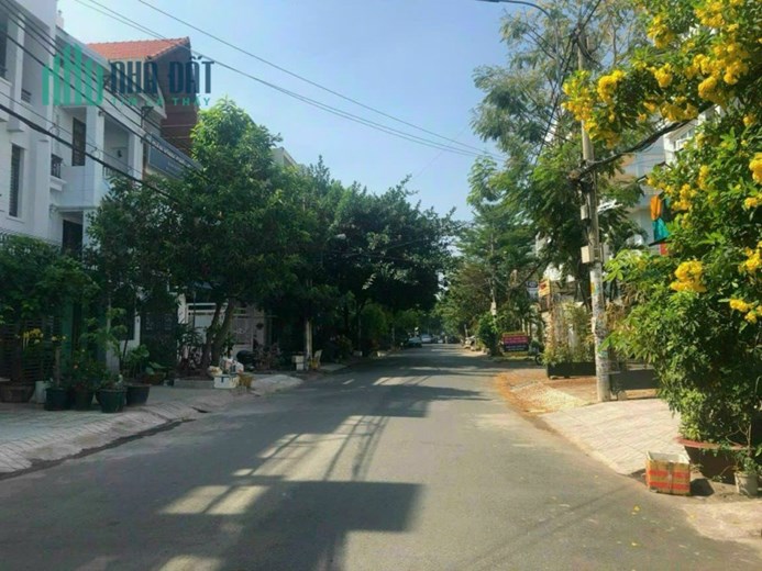 BÌNH THẠNH, BÁN LÔ ĐẤT KDC BÌNH LỢI, DT 5x20m 101m2, CHỈ 10.9 TỶ