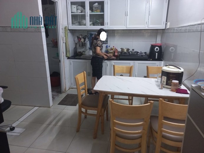 LÊ ĐÌNH CẨN - XE HƠI ĐẬU TRONG NHÀ - NHÀ 1 TRỆT 1 LẦU 40M2 Ở LIỀN MUA BÁN KINH DOANH KHÁ PHÙ HỢP